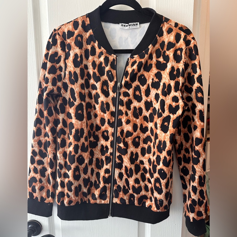 Small leopard bomber jacket